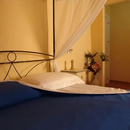 La Degli Amici * Санта-Тереза-ди-Рива