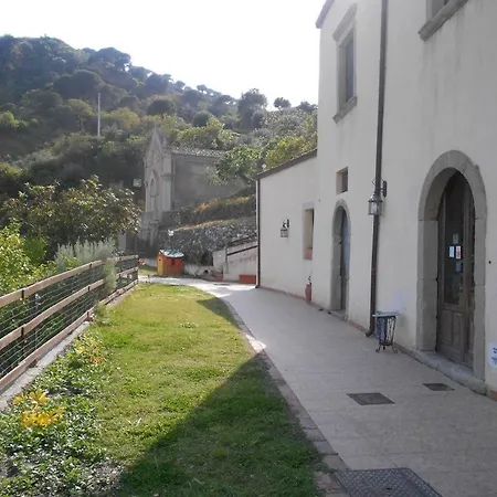 La Degli Amici Farm stay Santa Teresa Di Riva